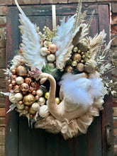 Load image into Gallery viewer, Swan Fake