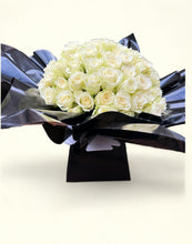 Load image into Gallery viewer, 100 White Roses - Weekly Special
