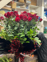 Load image into Gallery viewer, Insta Famous Gigantic Red Rose bouquet