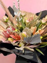 Load image into Gallery viewer, Fab girl