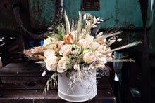 Load image into Gallery viewer, Contemporary Sahara Hat box