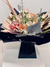 Load image into Gallery viewer, Fab girl