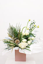 Load image into Gallery viewer, Pose for Rose