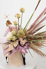 Load image into Gallery viewer, Kiss and Make Up