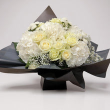 Load image into Gallery viewer, White rose and Hydrangea - Weekly Special
