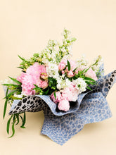 Load image into Gallery viewer, Pink and White Summer - Weekly Special
