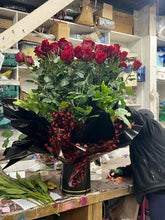 Load image into Gallery viewer, Insta Famous Gigantic Red Rose bouquet
