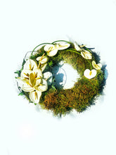 Load image into Gallery viewer, White Anthurium Wreath
