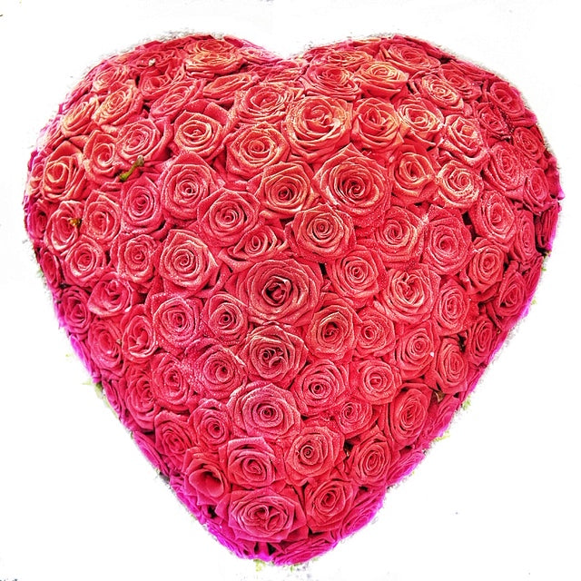 Deluxe red rose heart