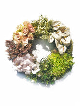 Load image into Gallery viewer, Sectioned wreath
