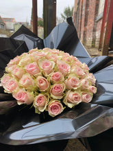 Load image into Gallery viewer, 50 Pink Rose Bouquet
